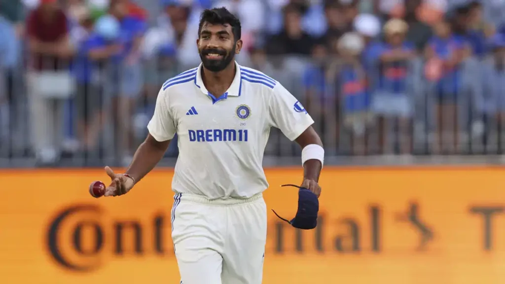 Jasprit Bumrah का '200 क्लब' में धमाकेदार एंट्री: रिवर्स स्विंग और टॉप स्पिन से 200 विकेट का जश्न!