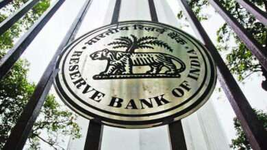 RBI ने इंडसइंड बैंक और मणप्पुरम फाइनेंस पर लगाया जुर्माना: जानें कारण और प्रभाव
