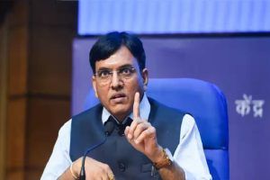 केंद्रीय मंत्री डॉ मनसुख मंडाविया