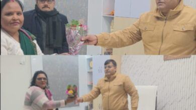 नए साल में आंगनबाड़ी कर्मचारी संघ ने की जिलाधिकारी से मुलाकात, 3-6 साल के बच्चों के लिए शीतकालीन अवकाश की मांगी गुहार!