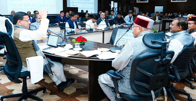 पत्रकार कल्याण कोष समिति ने छह पत्रकारों को 30 लाख रुपये की आर्थिक सहायता देने की सिफारिश की