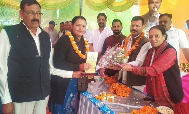 WhatsApp Image 2025 10 31 at 6.43.12 PM पंचायत प्रतिनिधियों का सम्मान