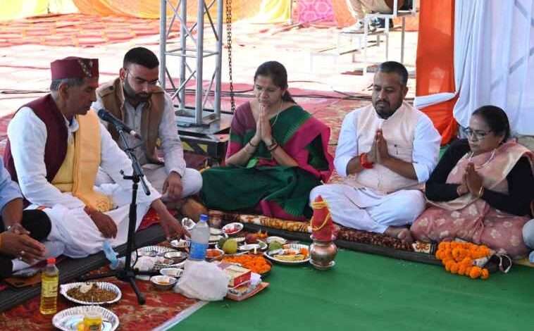 जिलाधिकारी टिहरी गढ़वाल ने किया चम्बा महोत्सव–2025 का शुभारंभ l