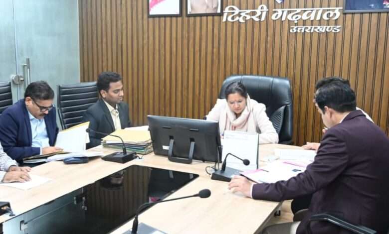 टिहरी बांध प्रभावितों को भूमिधरी देने की प्रक्रिया में तेजी लाने के निर्देश l
