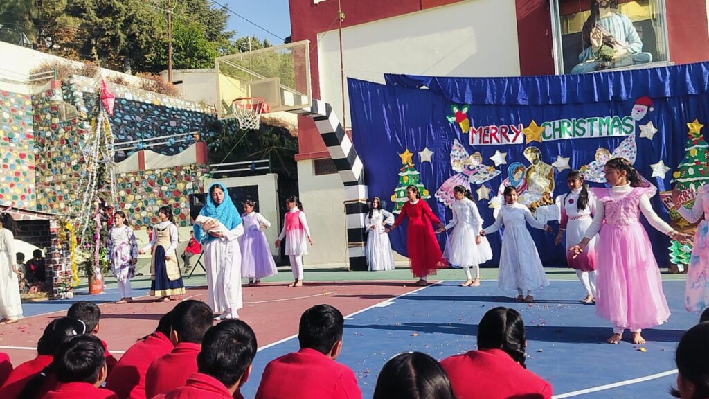 ऑल सेंट कॉन्वेंट स्कूल नई टिहरी में हर्षोल्लास के साथ मनाया गया क्रिसमस डे l